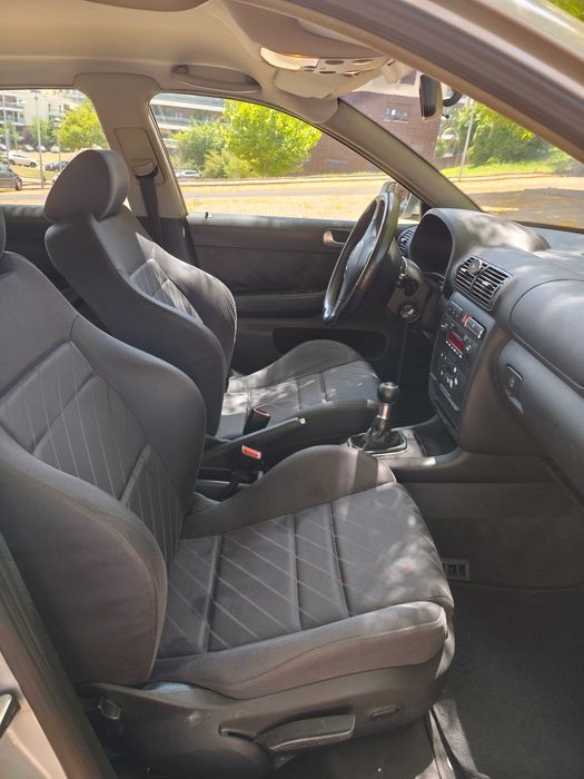 Audi A3 1.9TDi cinzento