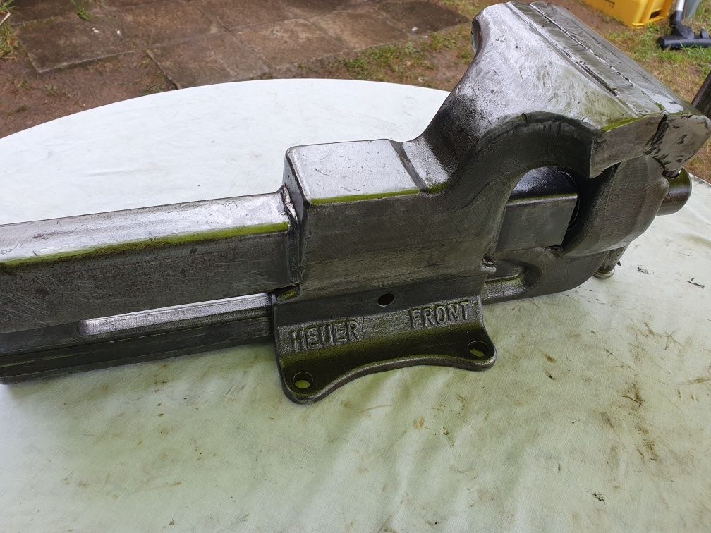 Imadlo heuer front