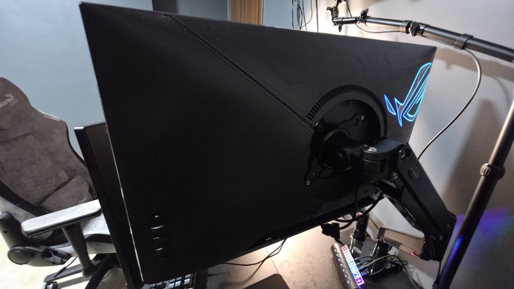 Монітор ASUS ROG Strix XG27ACMG