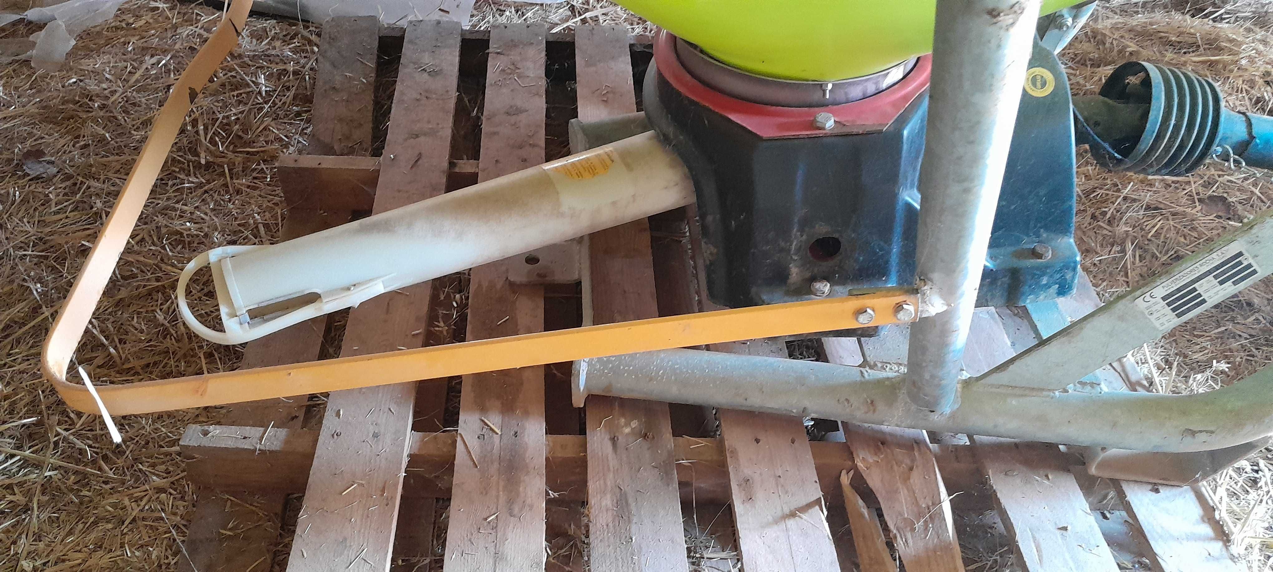 Distribuidor de Adubo Pendular Rocha KP800Q