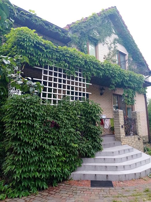 Продам уютный дом в ЦЕНТРЕ ЧЕРНИГОВА.