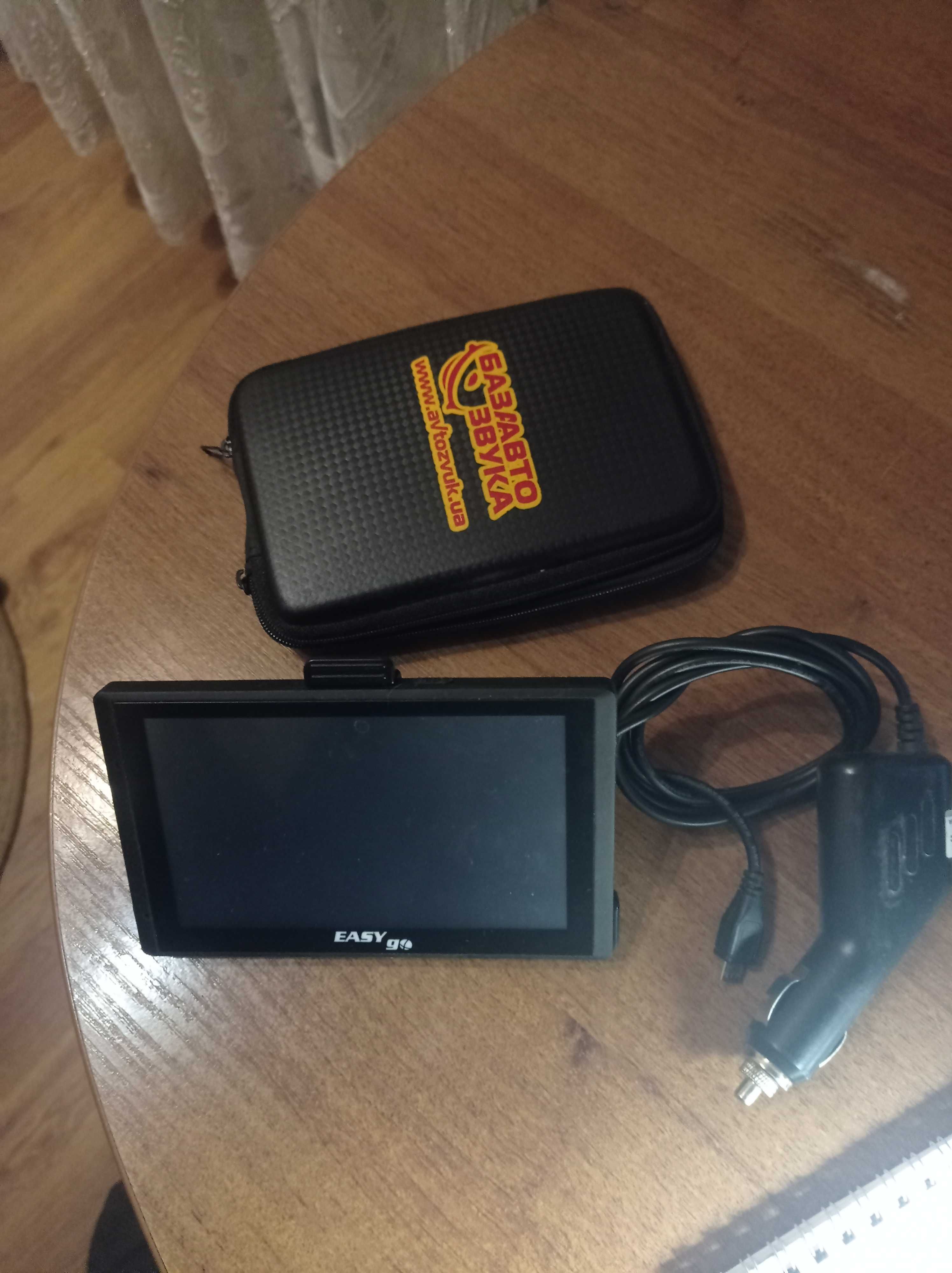 GPS-навигатор EasyGo 520B