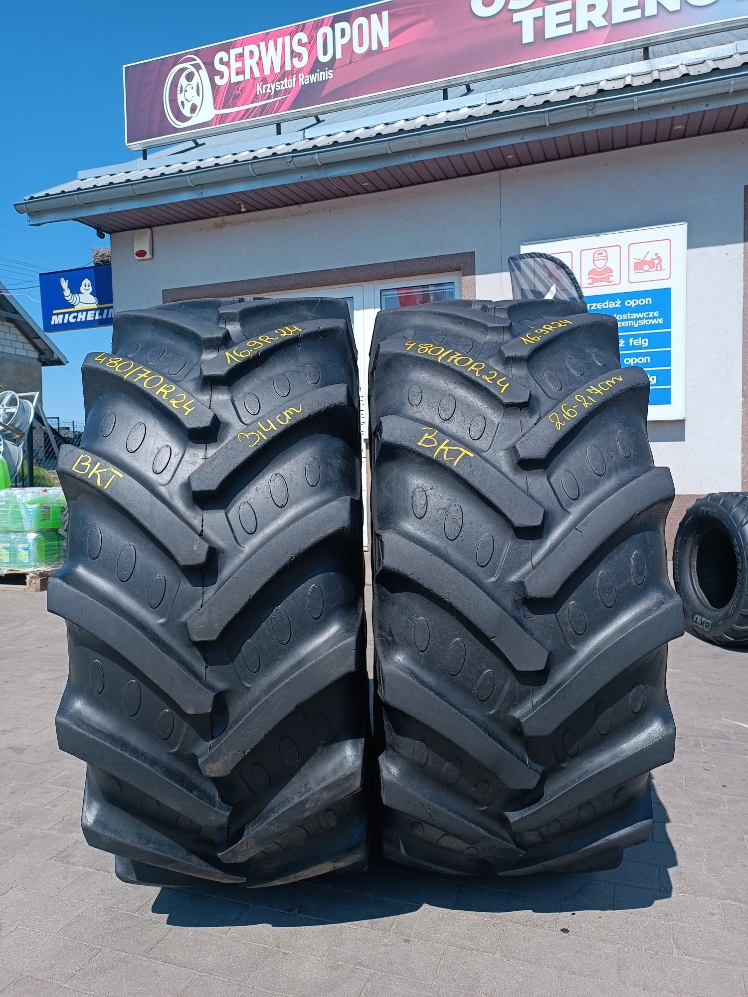 480/70R24 BKT Agri Max RT 765  16.9R24