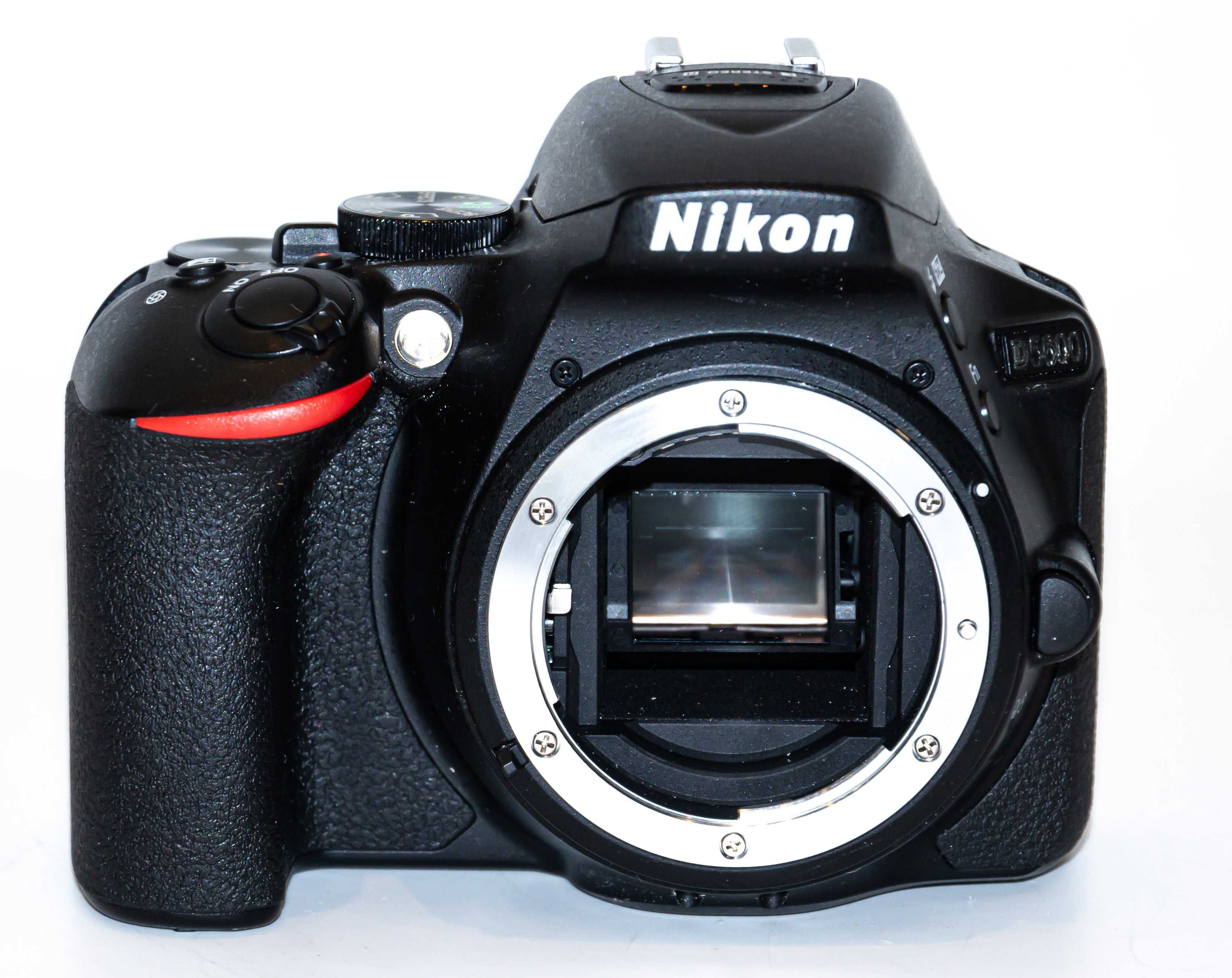Aparat Nikon D5600 BODY 24Mpix 23TYŚ