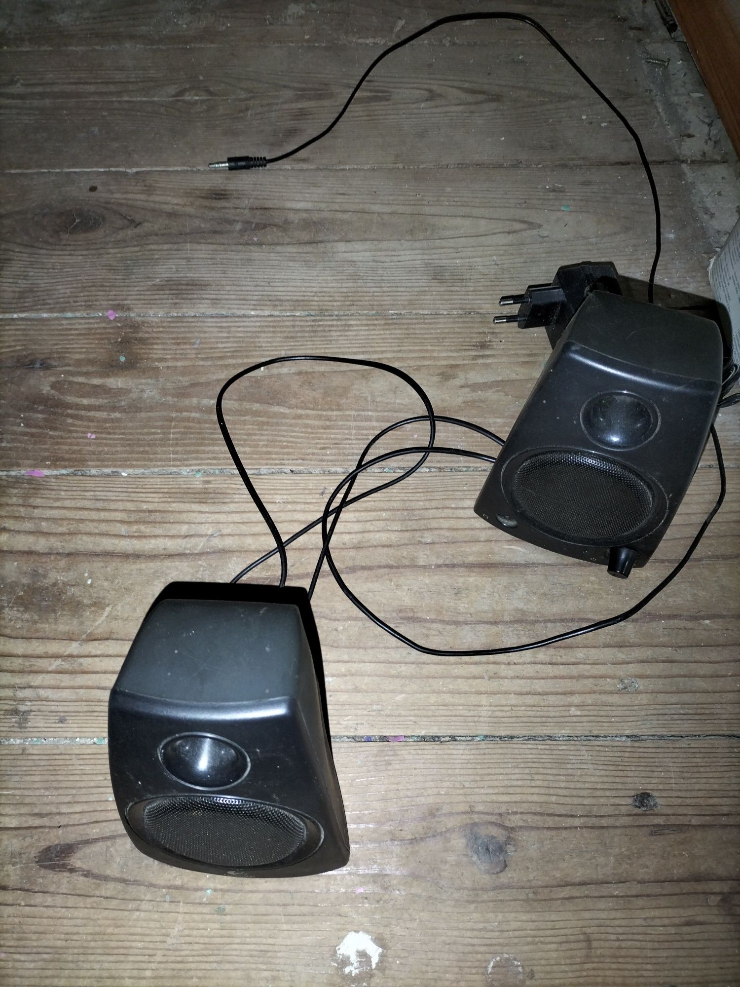 Colunas Logitech 2.0