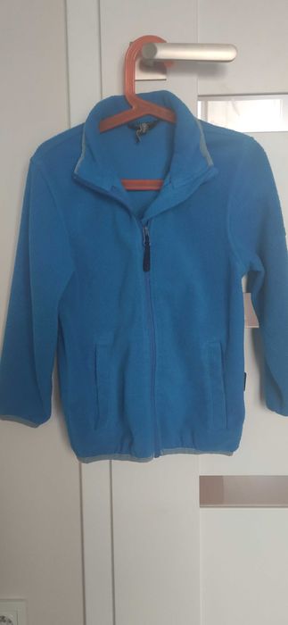 Niebieska rozpinana polarowa bluza dla chłopca 122 cm