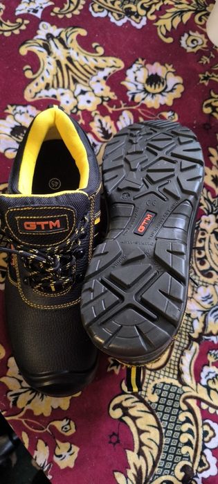 Нове робоче взуття GTM