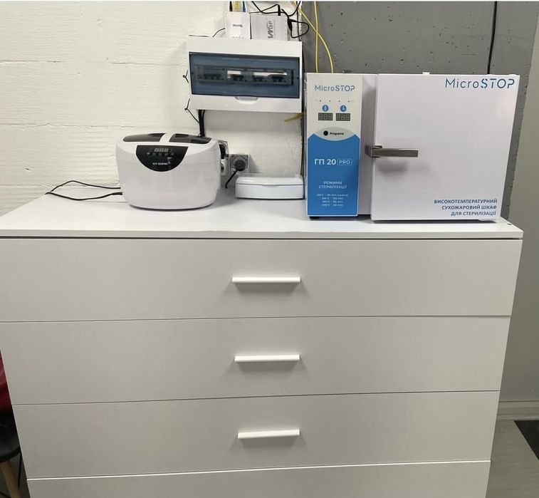 Манікюр ,наращування,педикюр