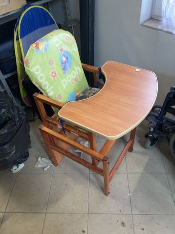 Stoliczek z krzesełkiem do dziecka