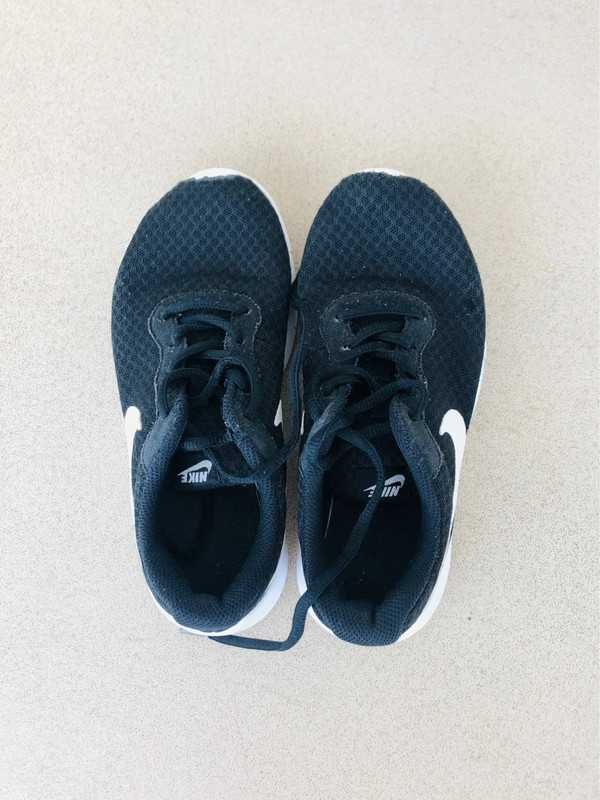 OKAZJA Buty Nike Adidasy Star Runner Go Fast Rozmiar 35 białe podeszwy