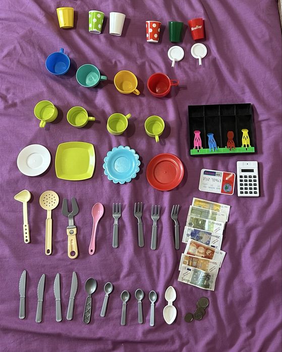 Дитячий посуд для іграшкової кухні