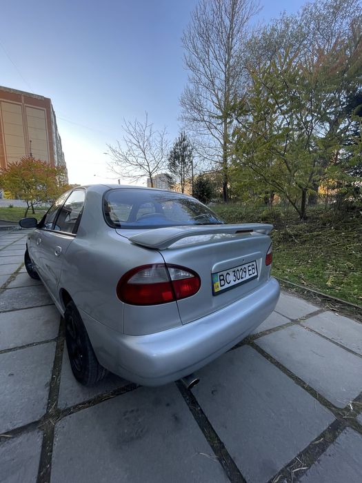 Део Ланос Польська збірка