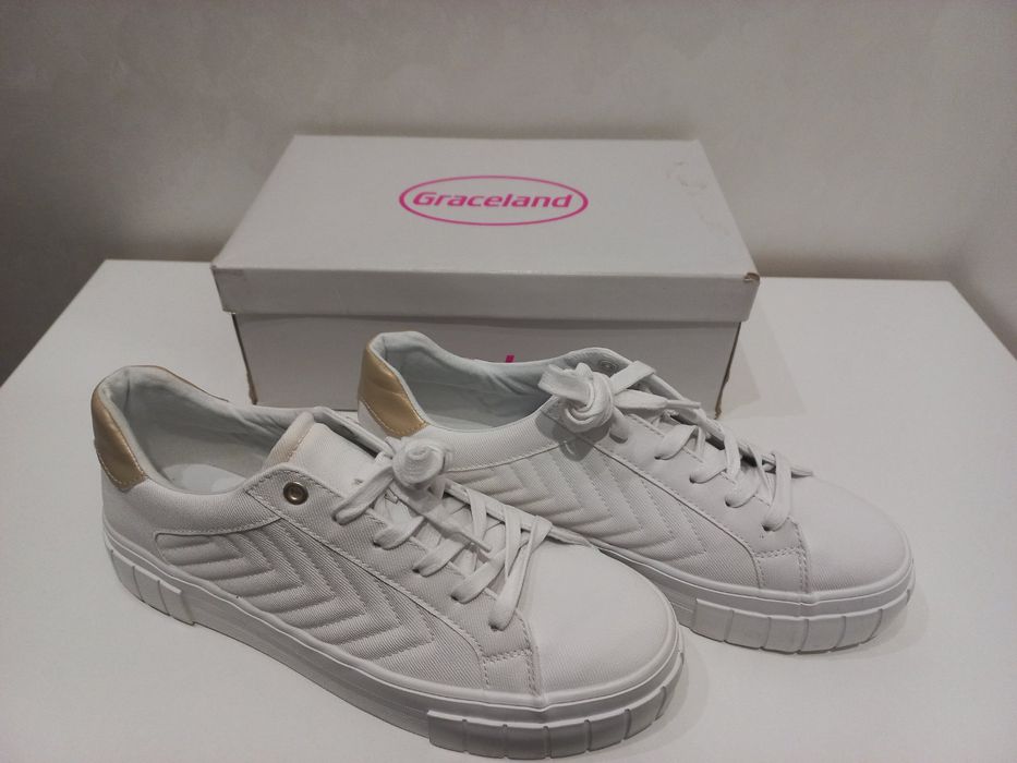 Кросівки жіночі Graceland, нові, розмір 42