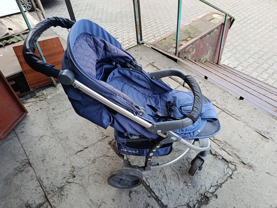 Дитяча коляска carello