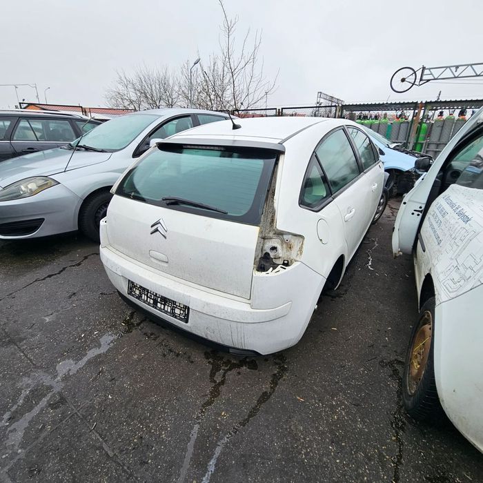 Citroen C4 1.6hdi 2010r na części