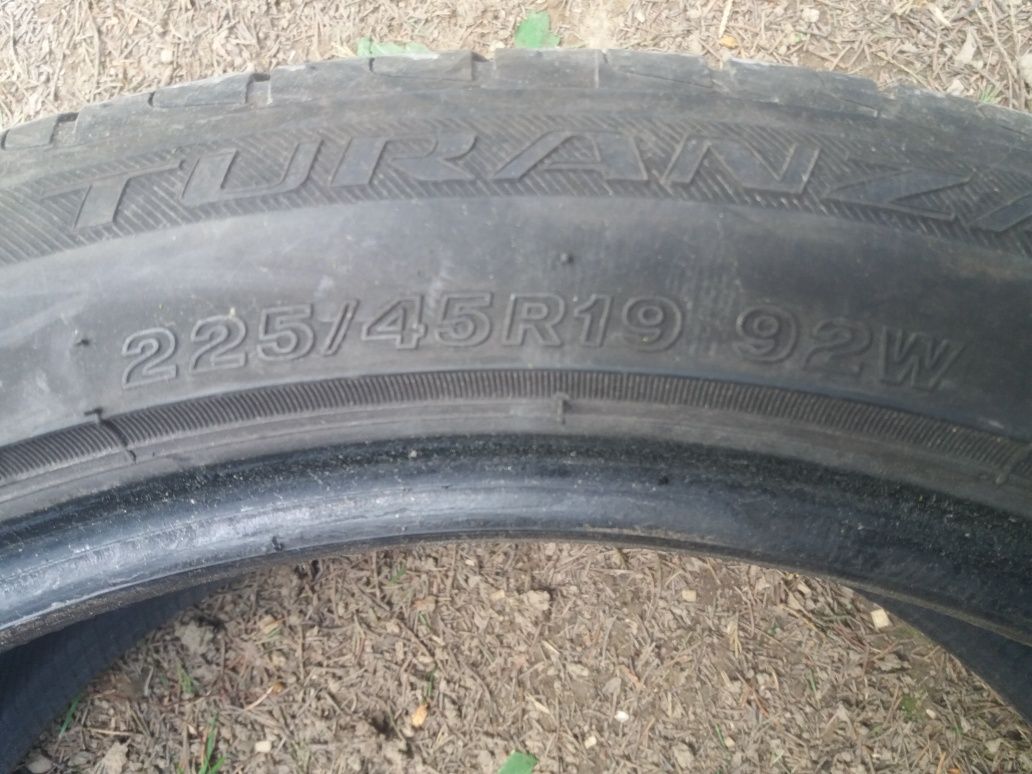 2 Opony letnie 225/45r19 BRIDGESTONE 6mm