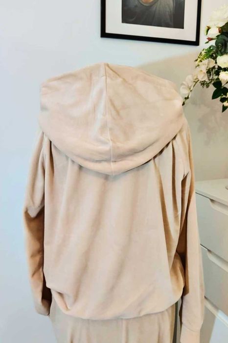 Beżowy welurowy dres miękki cozy 95% bawełna |Velsatino XL