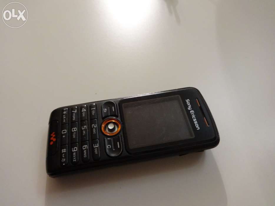 Telemóvel avariado Sony Ericsson W200i (p/peças)