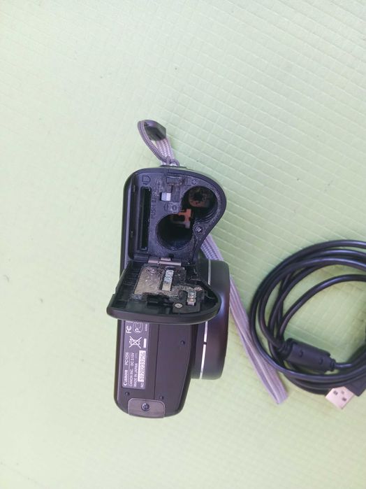 Canon PowerShot SX100 IS Black