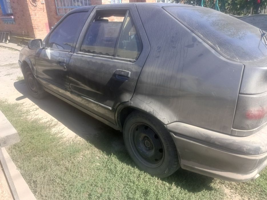 Продам авто Рено 19