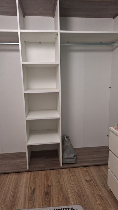 Nowa Pięciodrzwiowa szafa BRW