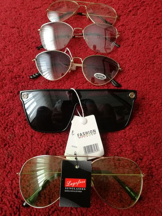 Conjunto de óculos novos