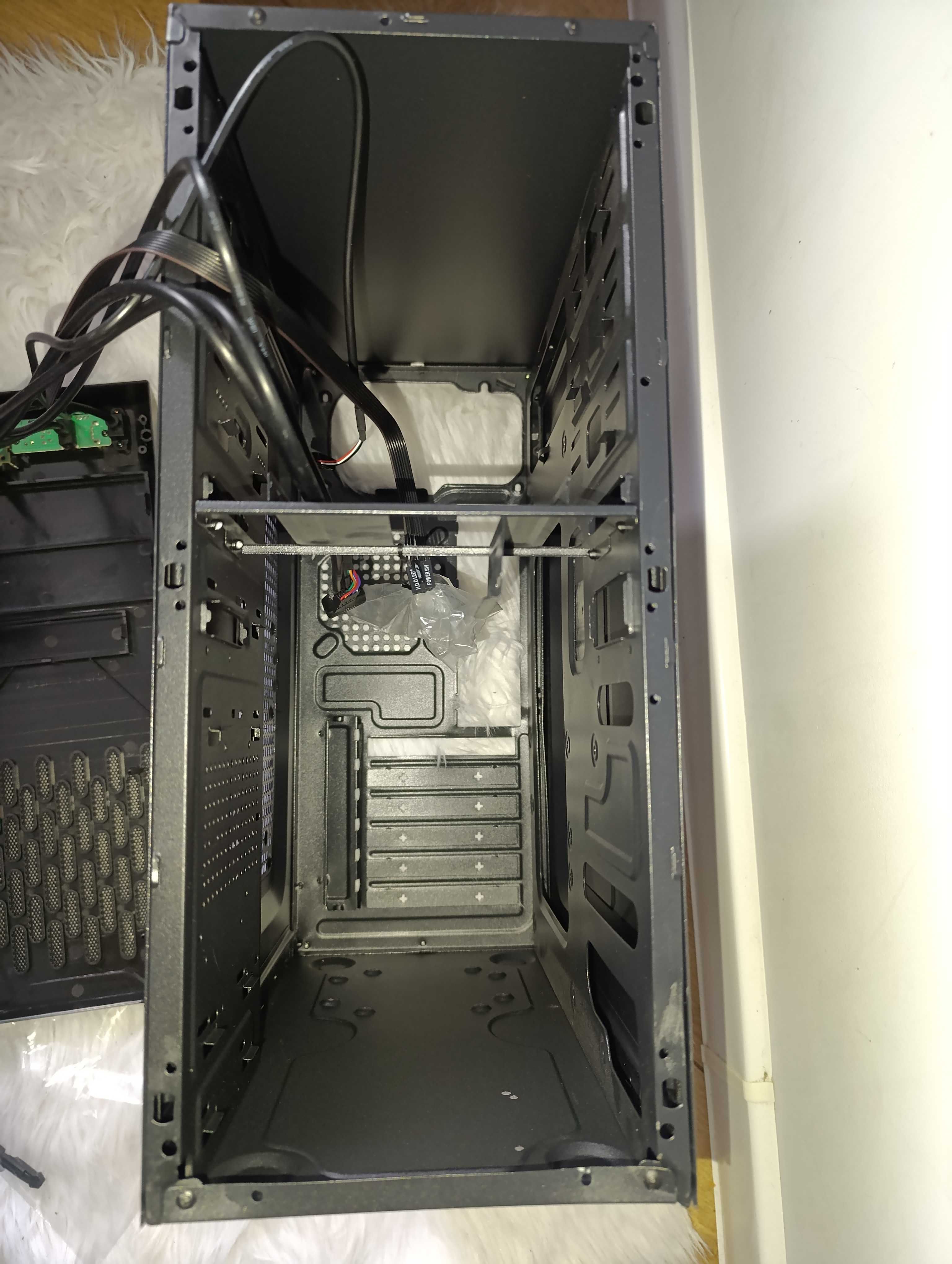 Obudowa komputerowa Logic L2 2x USB 3.0 Uszkodzona