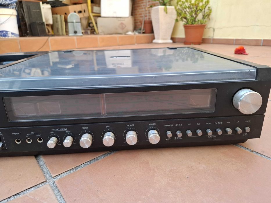 Gira Discos antigo Sanyo GTX 4575LZ