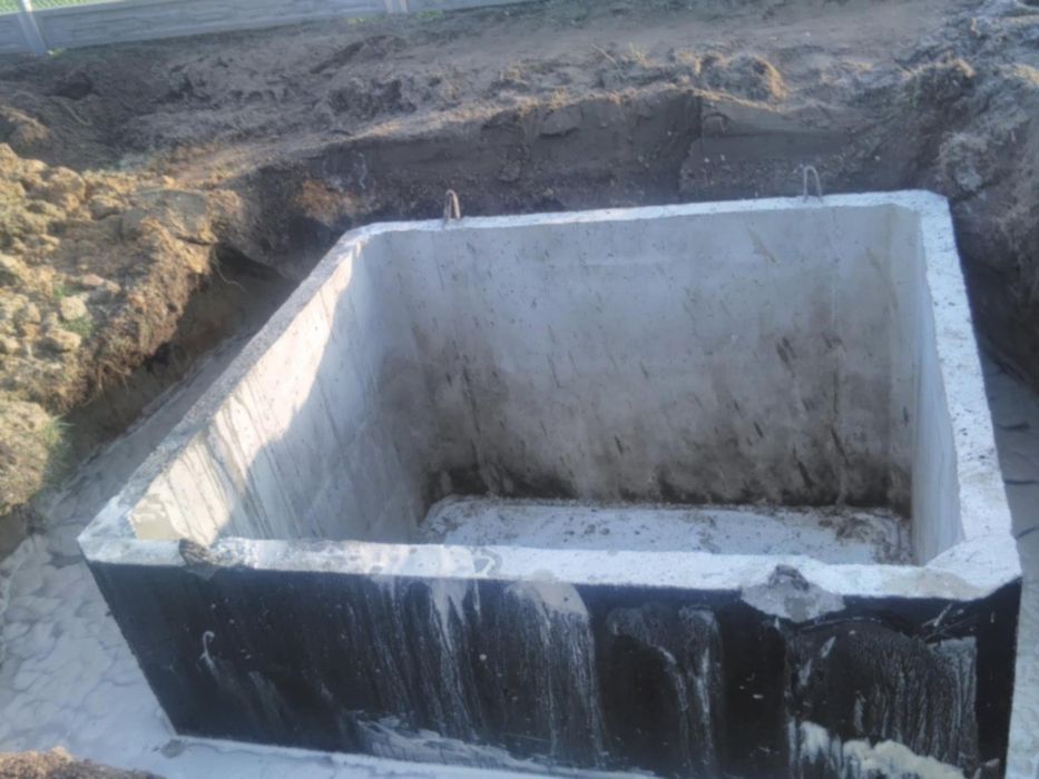 Szambo betonowe/zbiornik na deszczówkę#kanał samochodowy/piwnica