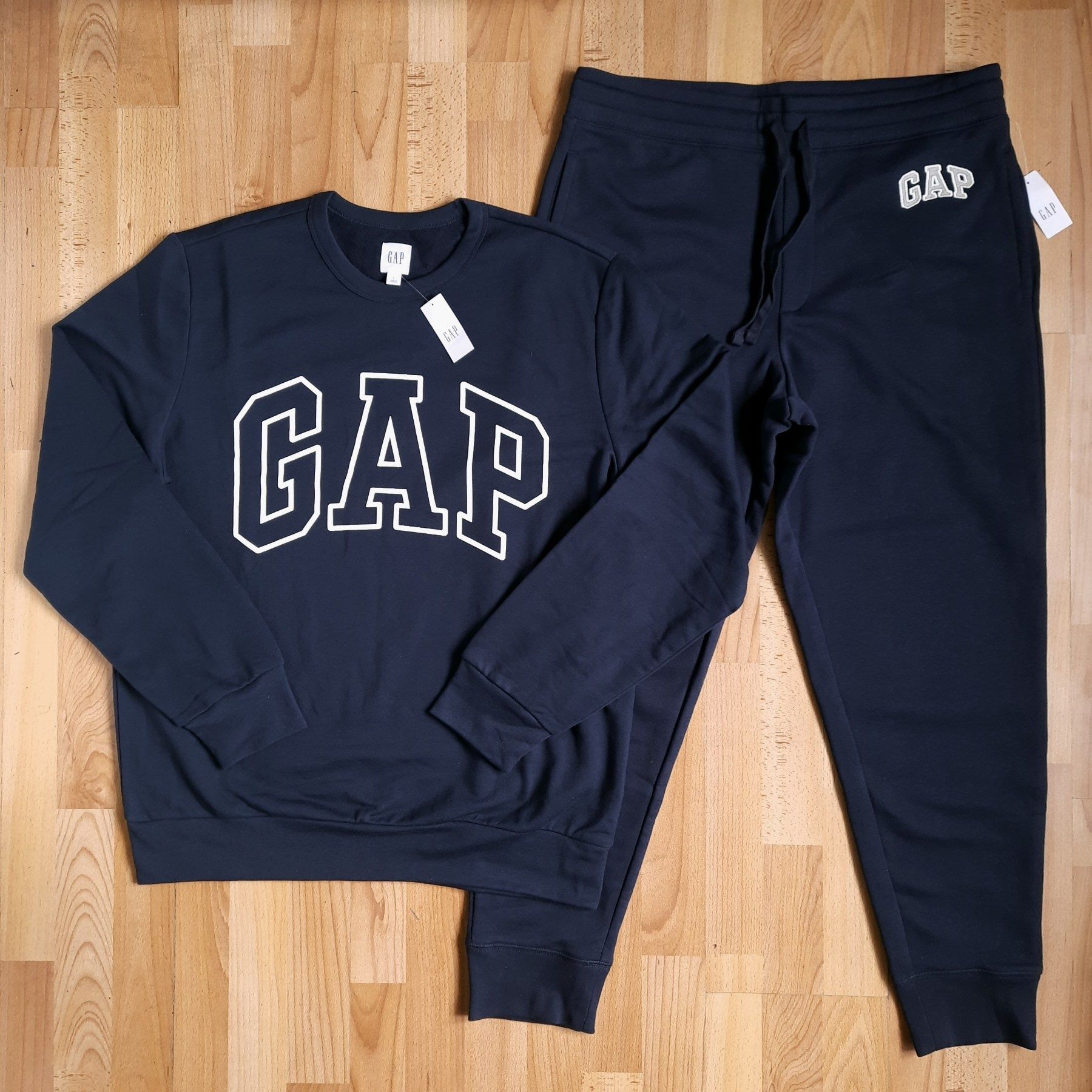 Новий спортивний костюм GAP розмір L оригінал геп