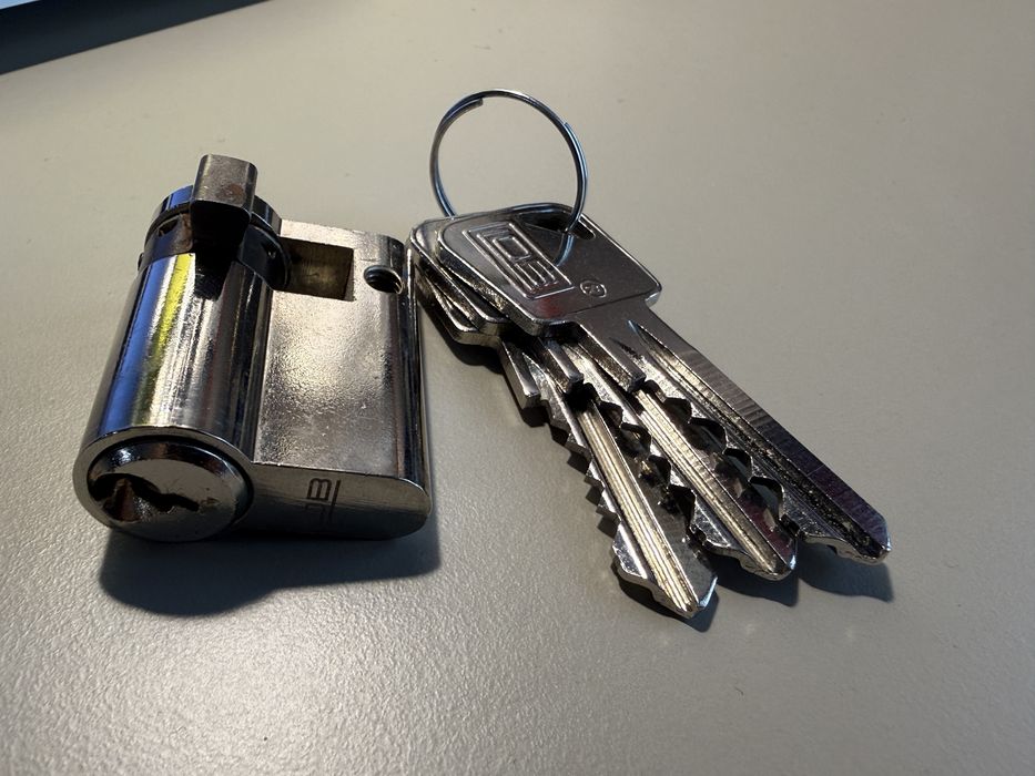 Wkładka 10/30 jednostronna, bębenkowa LOB, 3 klucze tylko Wrocław