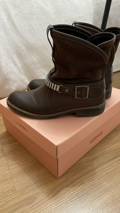 Bota em pele nr 37