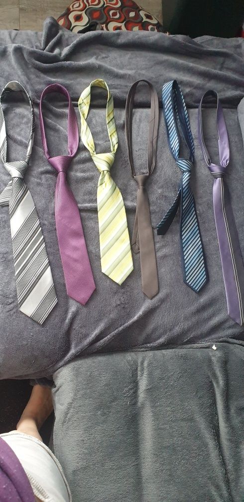Krawaty sprzedam