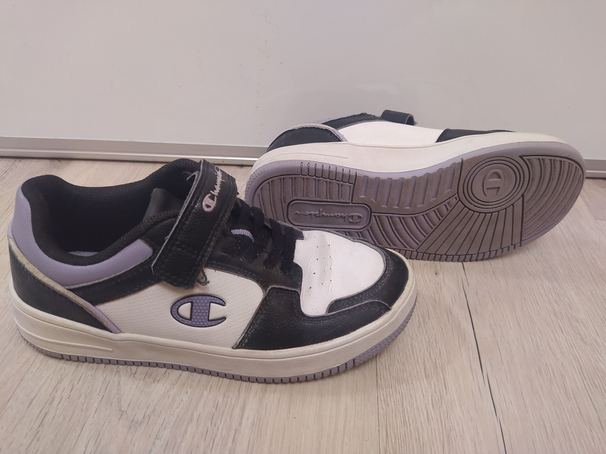 Sneakersy Champion r.35 z eko-skóry