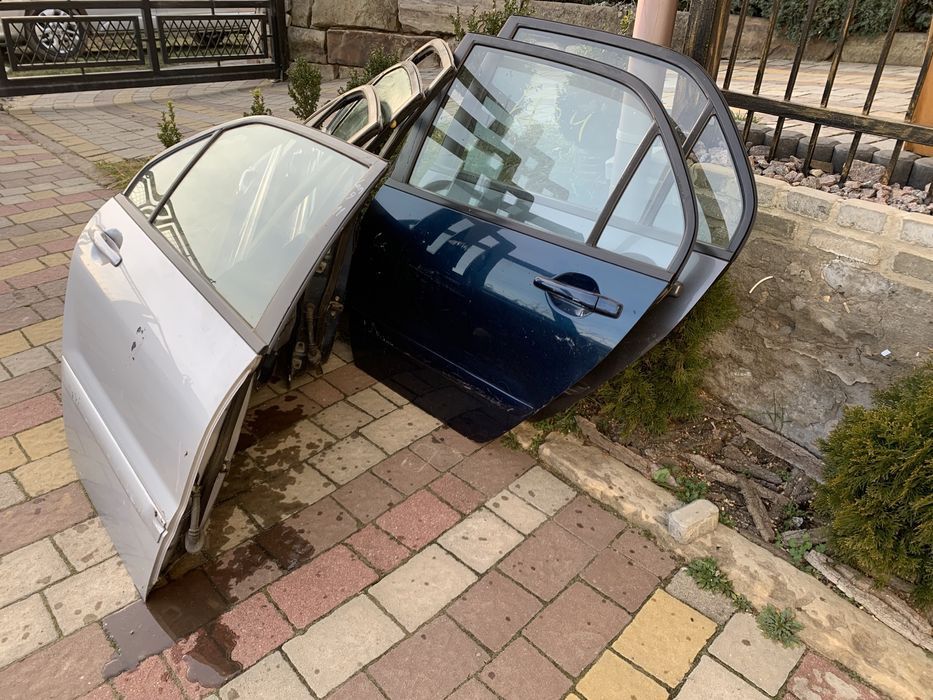 Двер ланцер 9 задняя правая левая дверка lancer IX права ліва задня