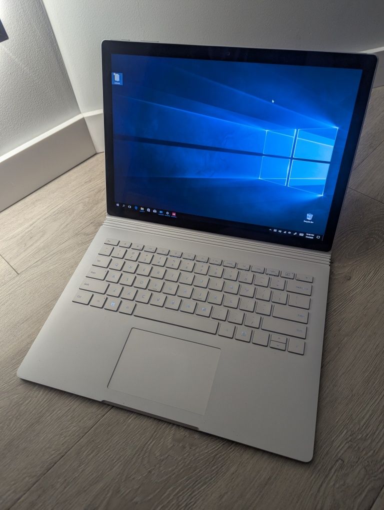 Трансформер Microsoft Surface Book 2 i5-8350u 8/256gb 3k ips