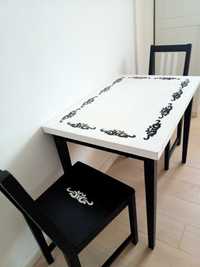 Ikea. Stół z dwoma krzesłami do renowacji.