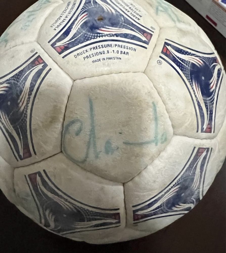 Bola autografada jogadores FCP 1999