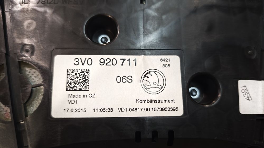 Панель приборов 3V0920711 Skoda Superb 3