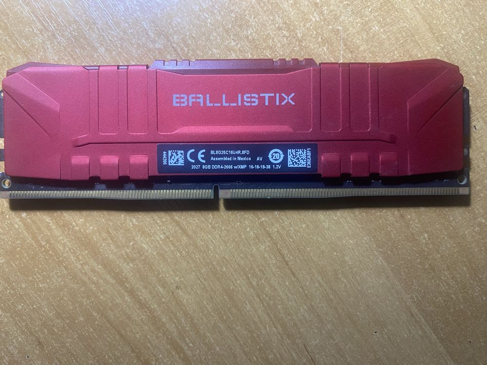 Оперативна памʼять Crucial 8 Gb DDR4 Ballistic
