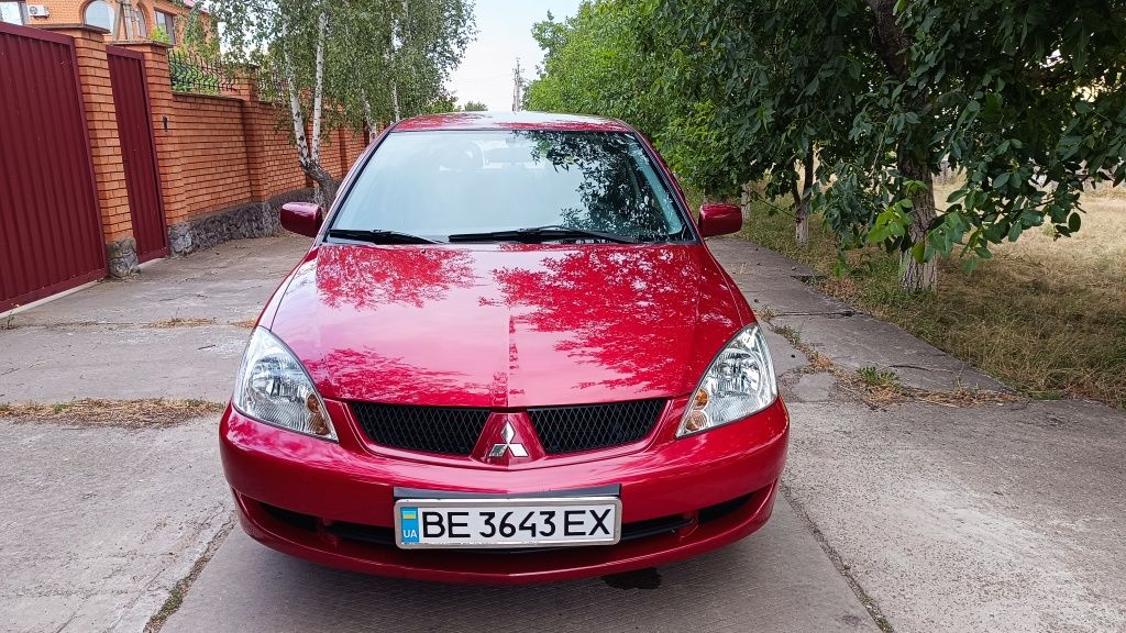 Mitsubishi Lancer.