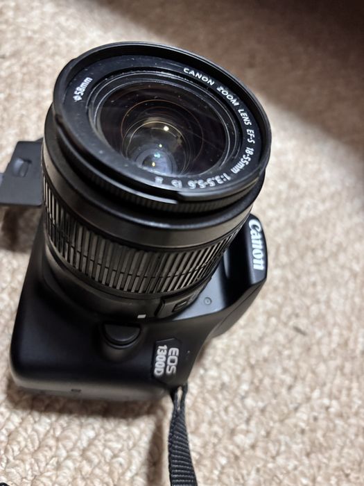 Фотоапарат Canon EOS 1300D + EF-S 18–55 IS II