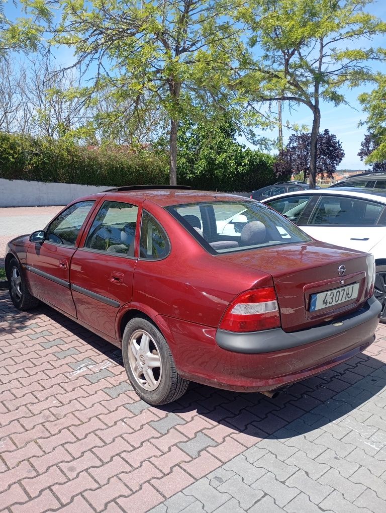 Opel Vectra - b 1.6