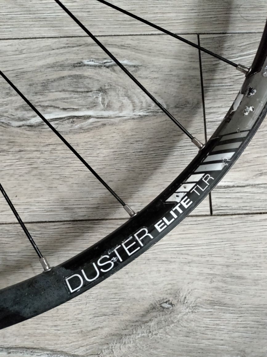 Koło rowerowe 27,5 100x15 enduro bontrager duster Elite