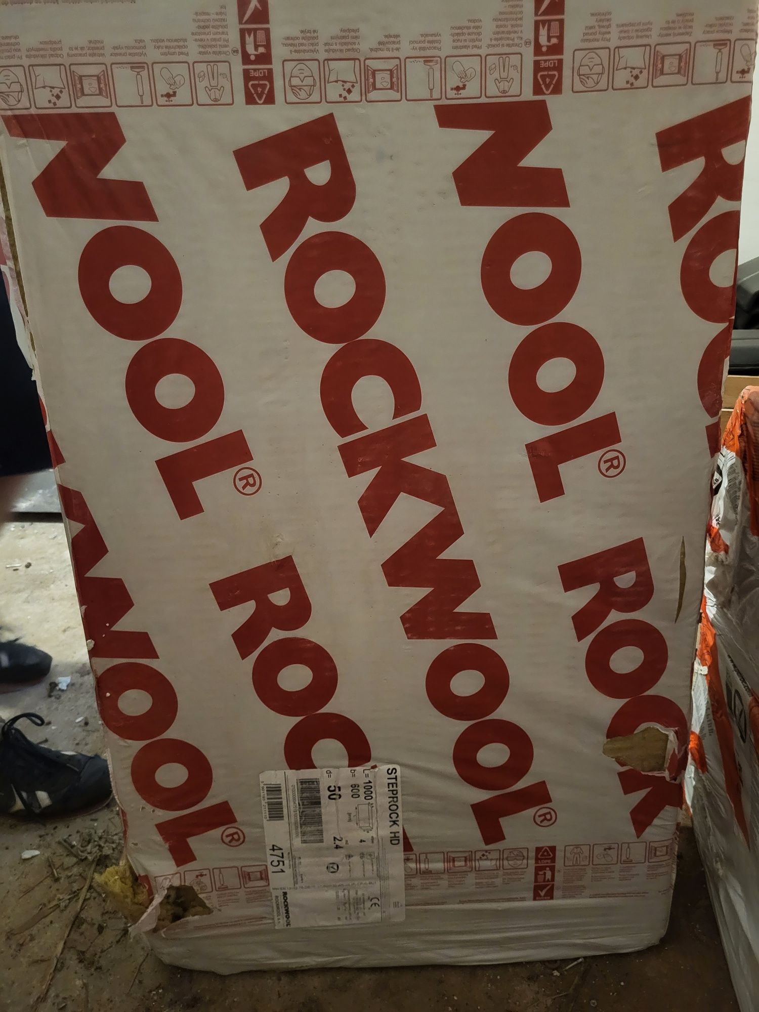 6 paczek płyty PAROC 1,44m2+ 
1 paczka Rockwool Wełna Steprock HD 50 m