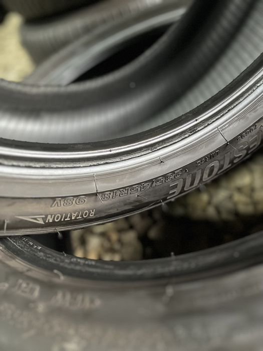 235/45 R18 2 шт. Bridgestone Blizzak LM005