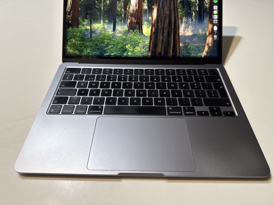 Macbook Air Apple M2 16GB / 512GB Cinzento Sideral