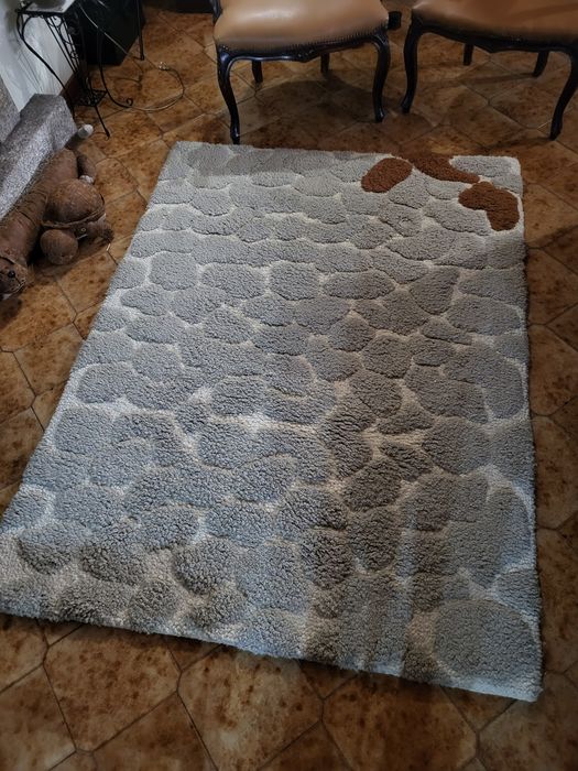 Tapete de lã como novo
