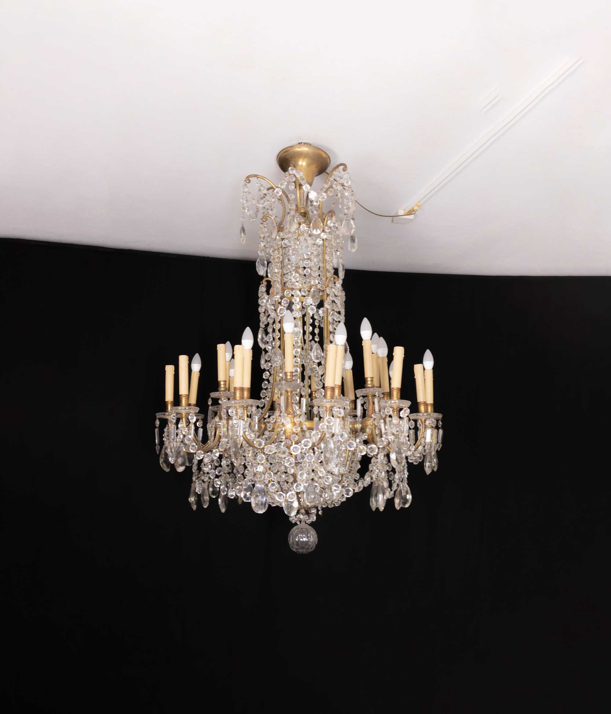 Candeeiro lustre cristal 24 braços Baccarat | século XIX