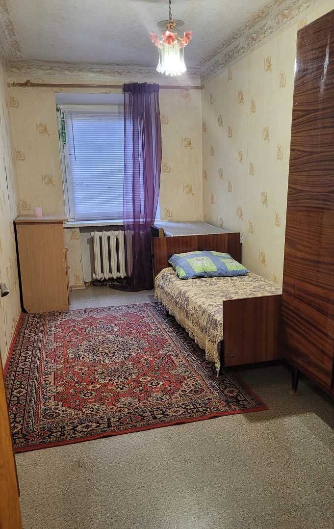 Оренда 3-к квартири на Павловому Полі